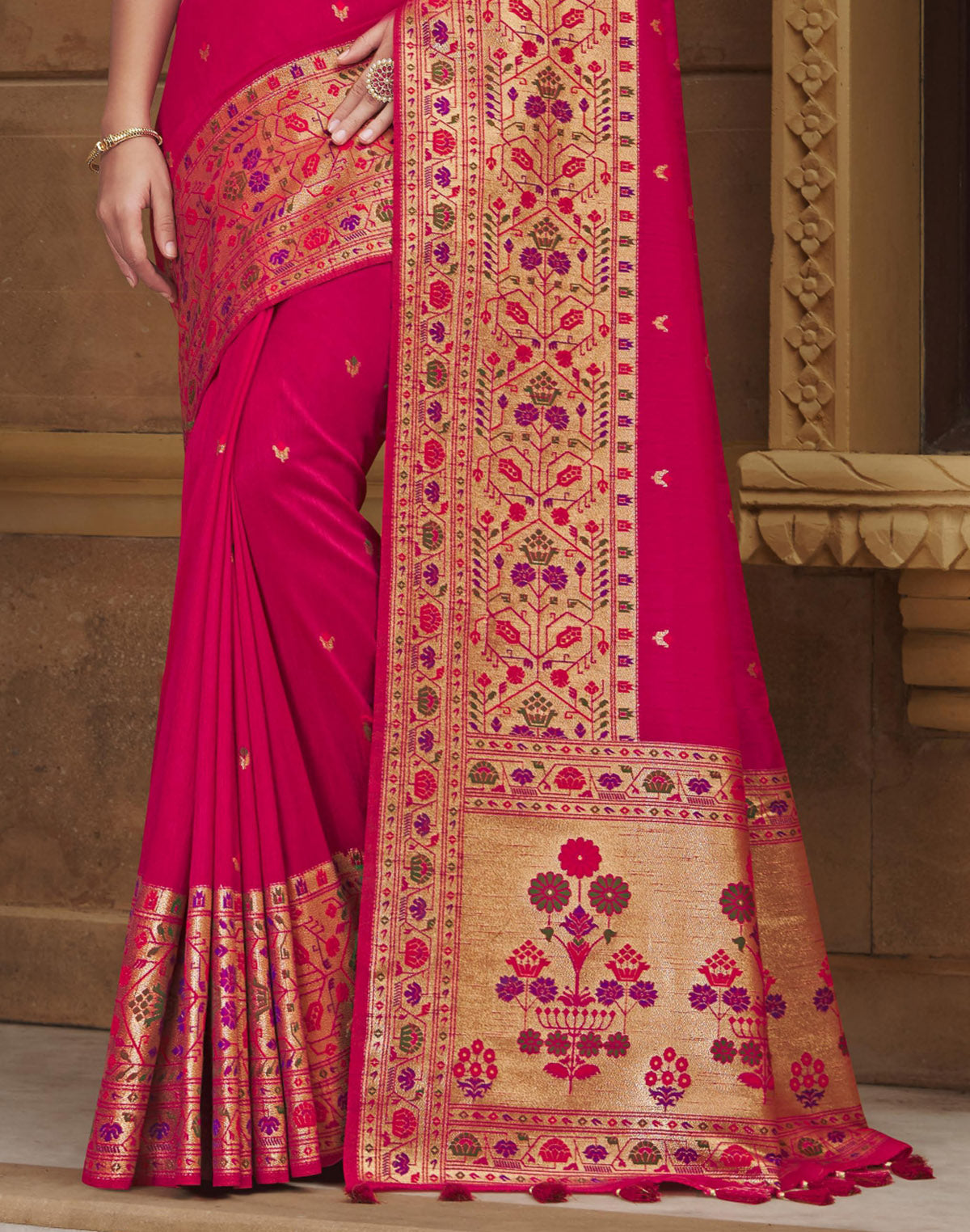 Pink Coloured Floral Banarasi Paithani Border Saree
