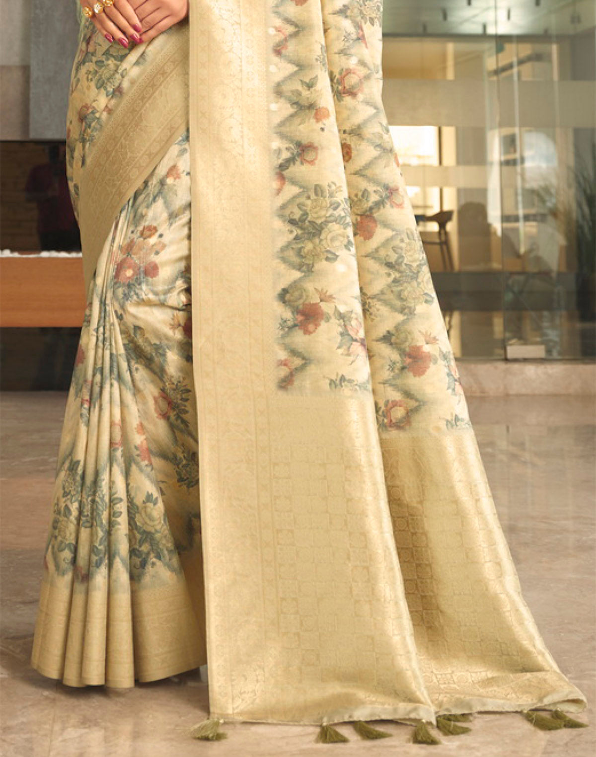 Digital Print Art Silk Saree in Cream
