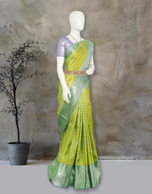 Light Parrot Green Floral Zari Contrast Saree