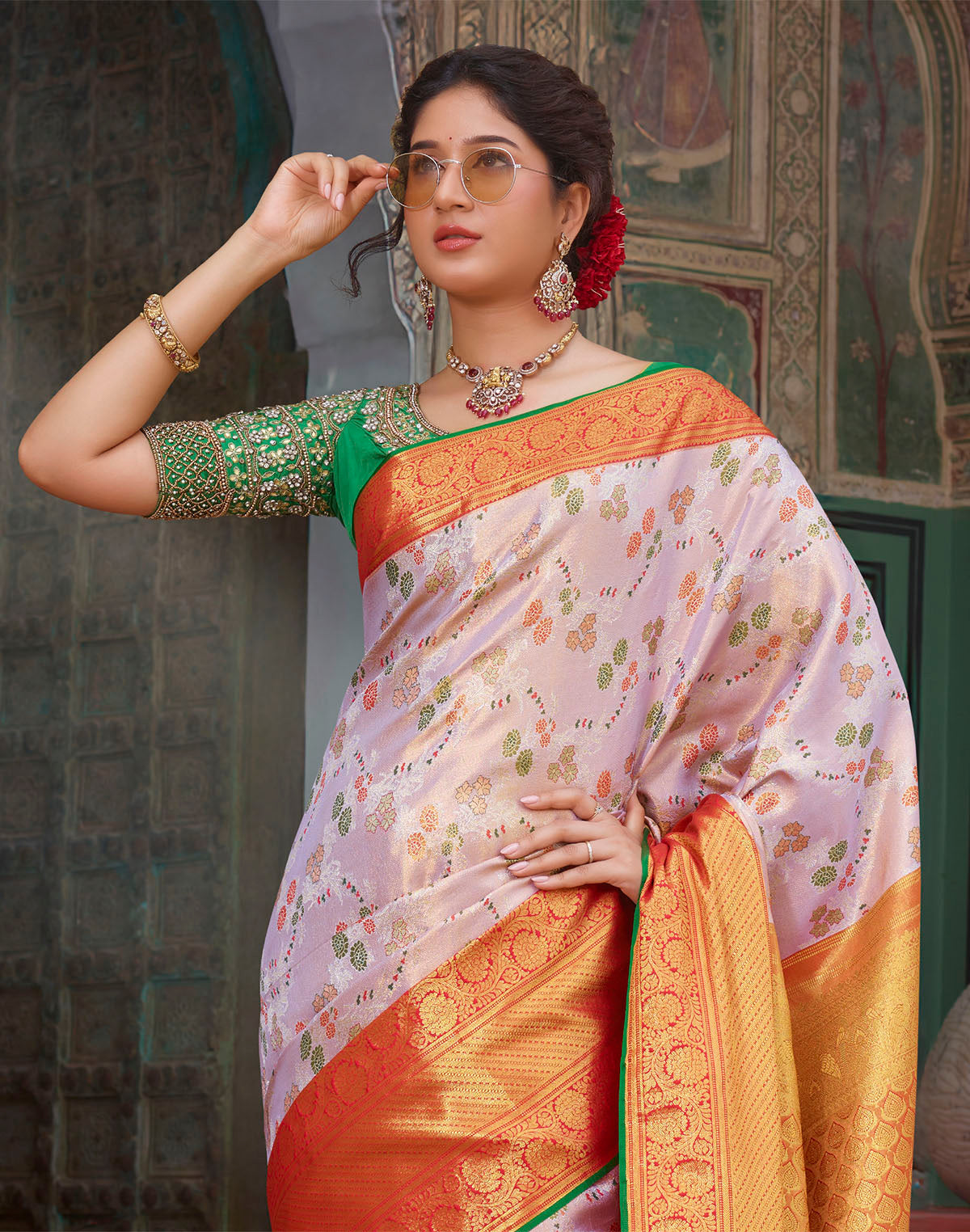 Double Shaded Light Purple Kanchipuram Pure Silk Saree with Contrast Blouse