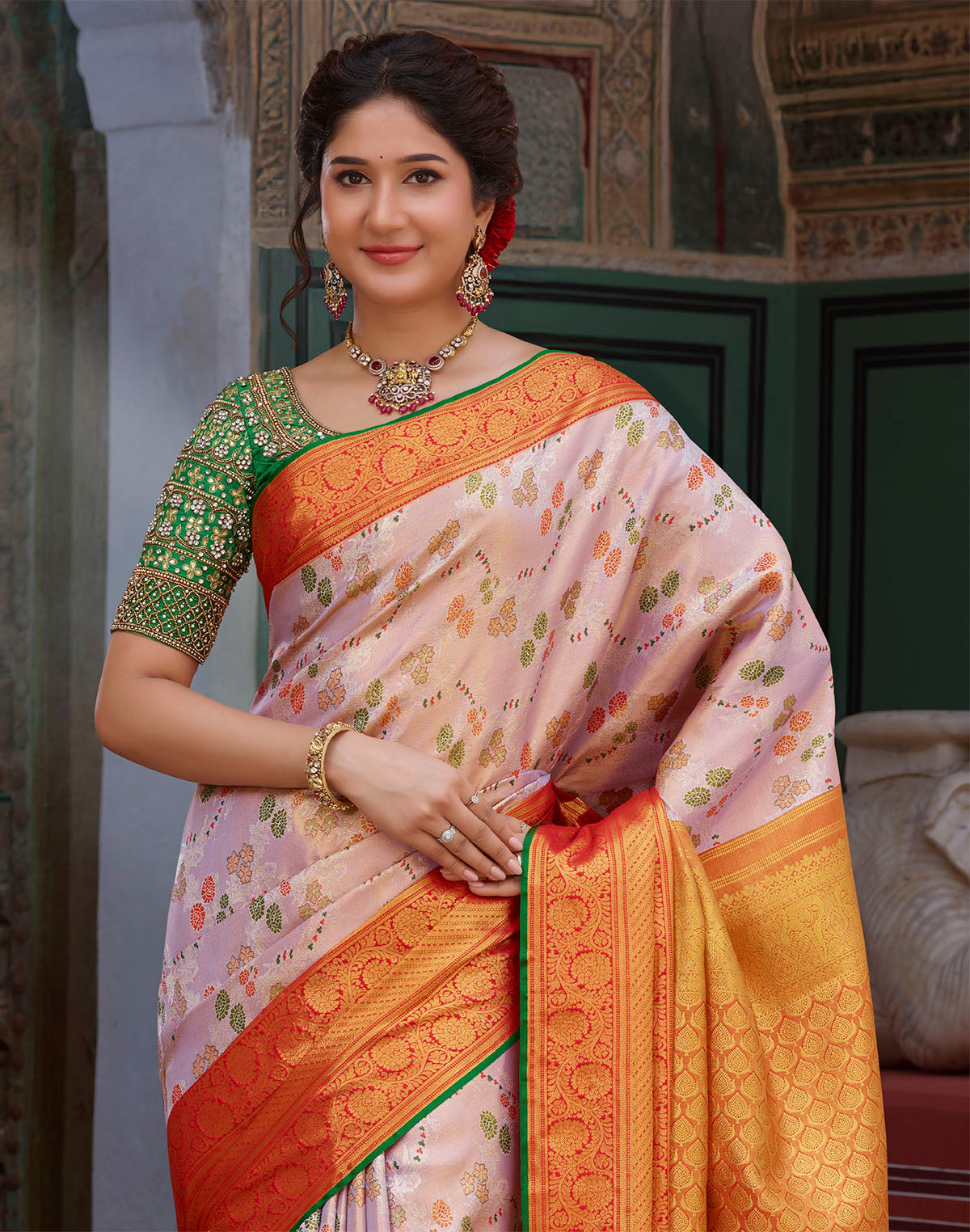 Double Shaded Light Purple Kanchipuram Pure Silk Saree with Contrast Blouse