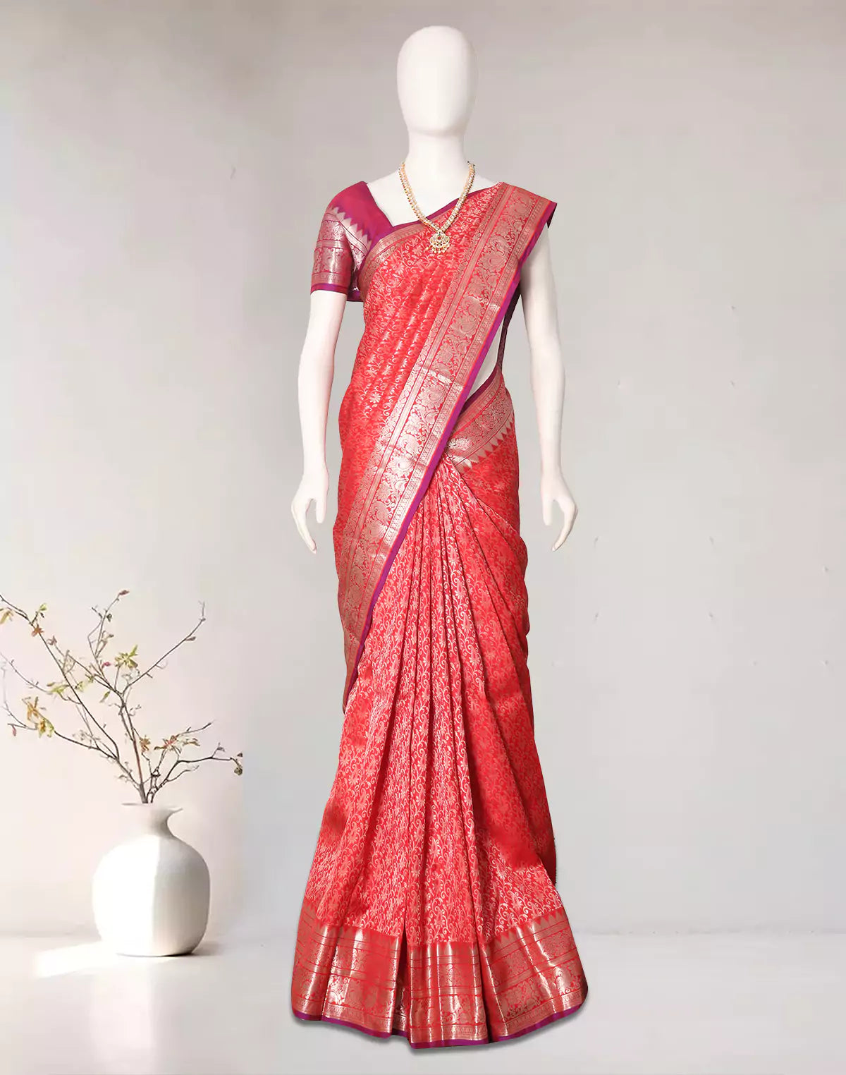 Red Silver Paisely Design Kanchi Pattu Saree