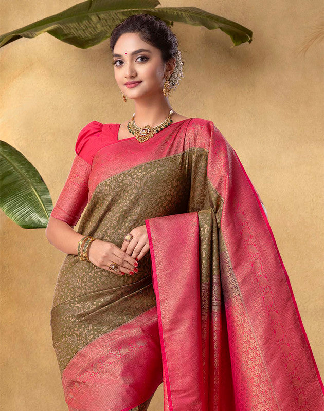 Beautiful Mehendi Green Coloured Contrast Border Saree