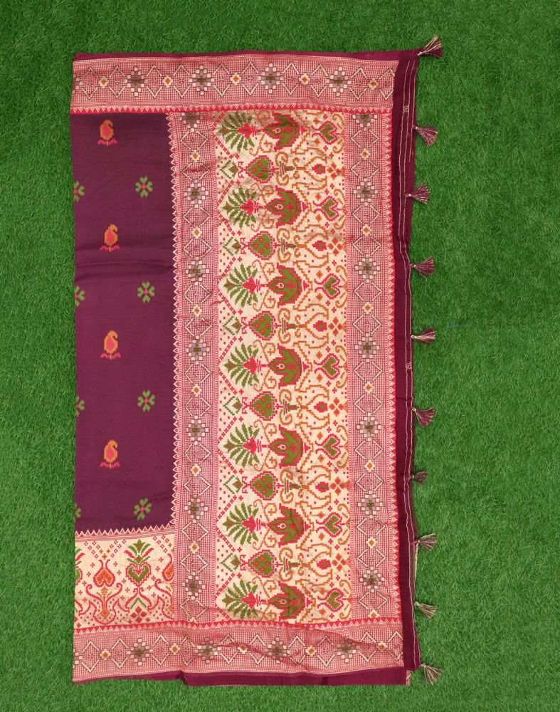 Maroon Paisley Weave Chiniya Silk Saree