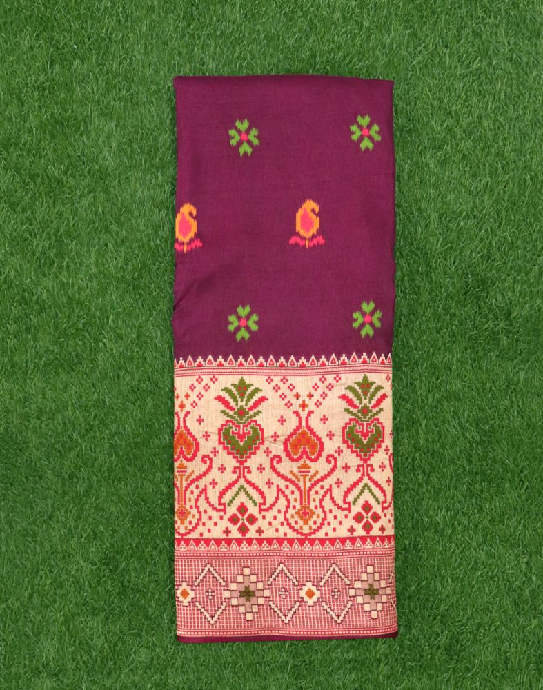Maroon Paisley Weave Chiniya Silk Saree