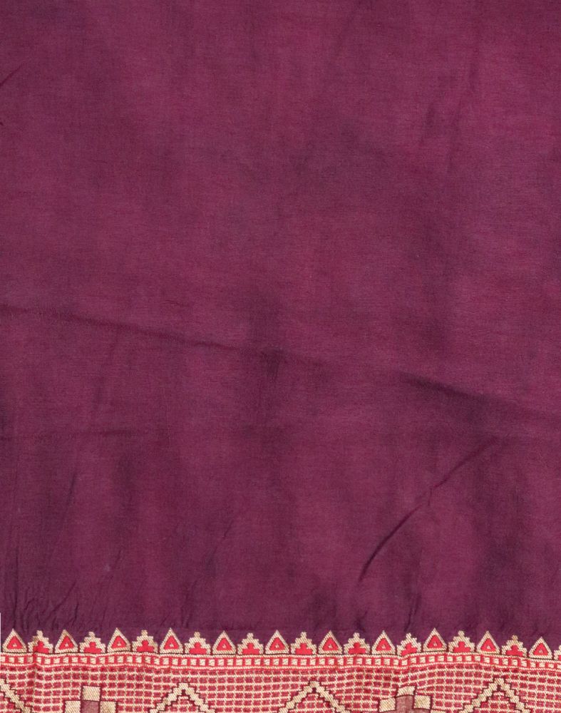 Maroon Paisley Weave Chiniya Silk Saree