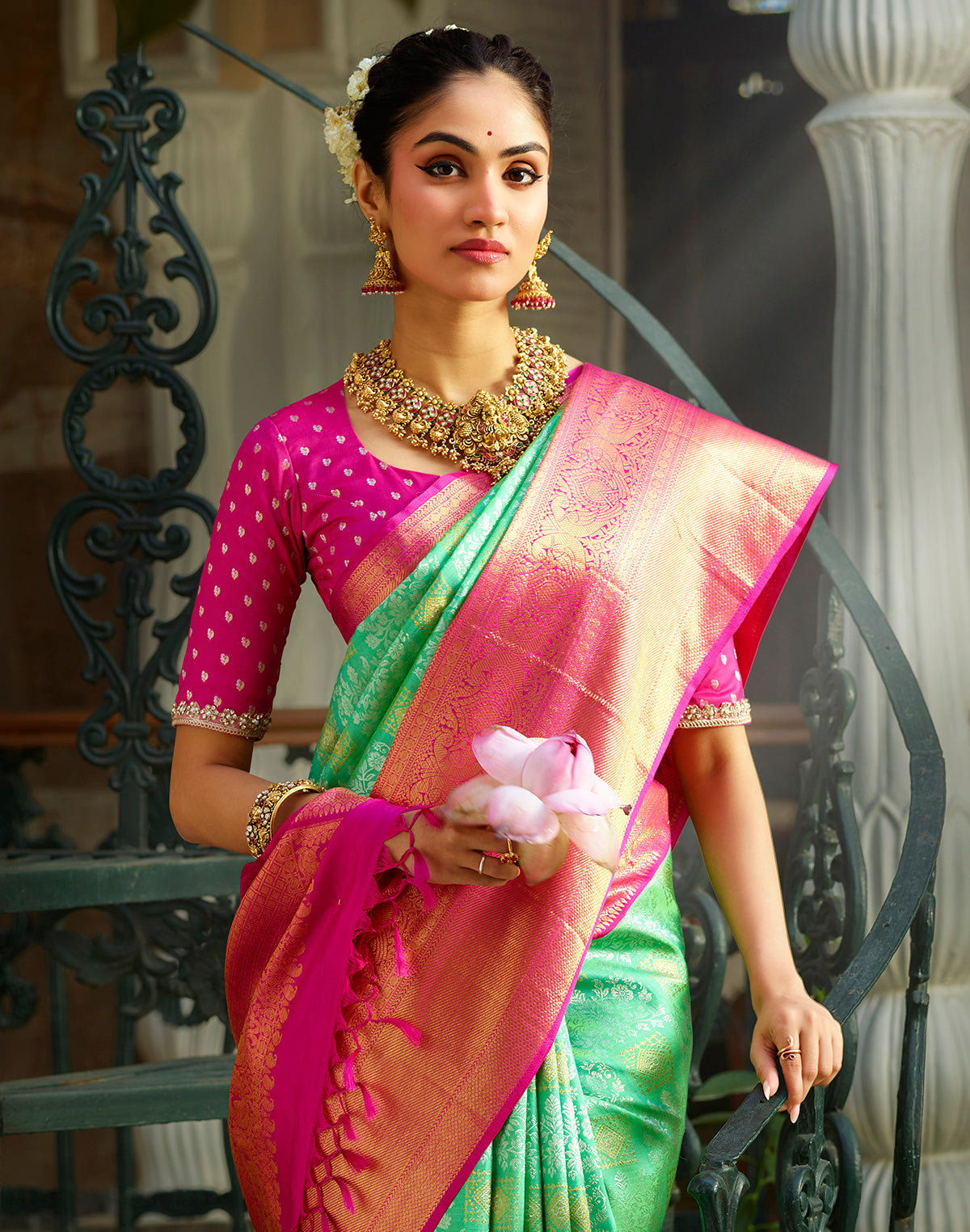 Green Floral Pure Silk Kanjivaram Saree with Big Contrast Skut Border