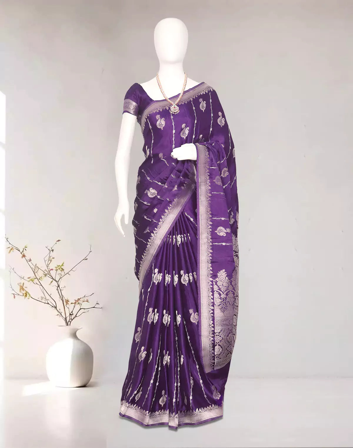 Purple Novelty Design Mashru Silk Saree and Self Jacquard Blouse